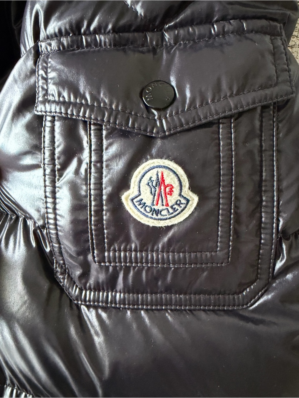 100% authentic Moncler Black Down Puffer Jacket with removable Fur-Trim Hood - Picture 5 of 7
